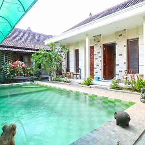 Oyo 90363 Nira Bali ** Sanur (Bali)